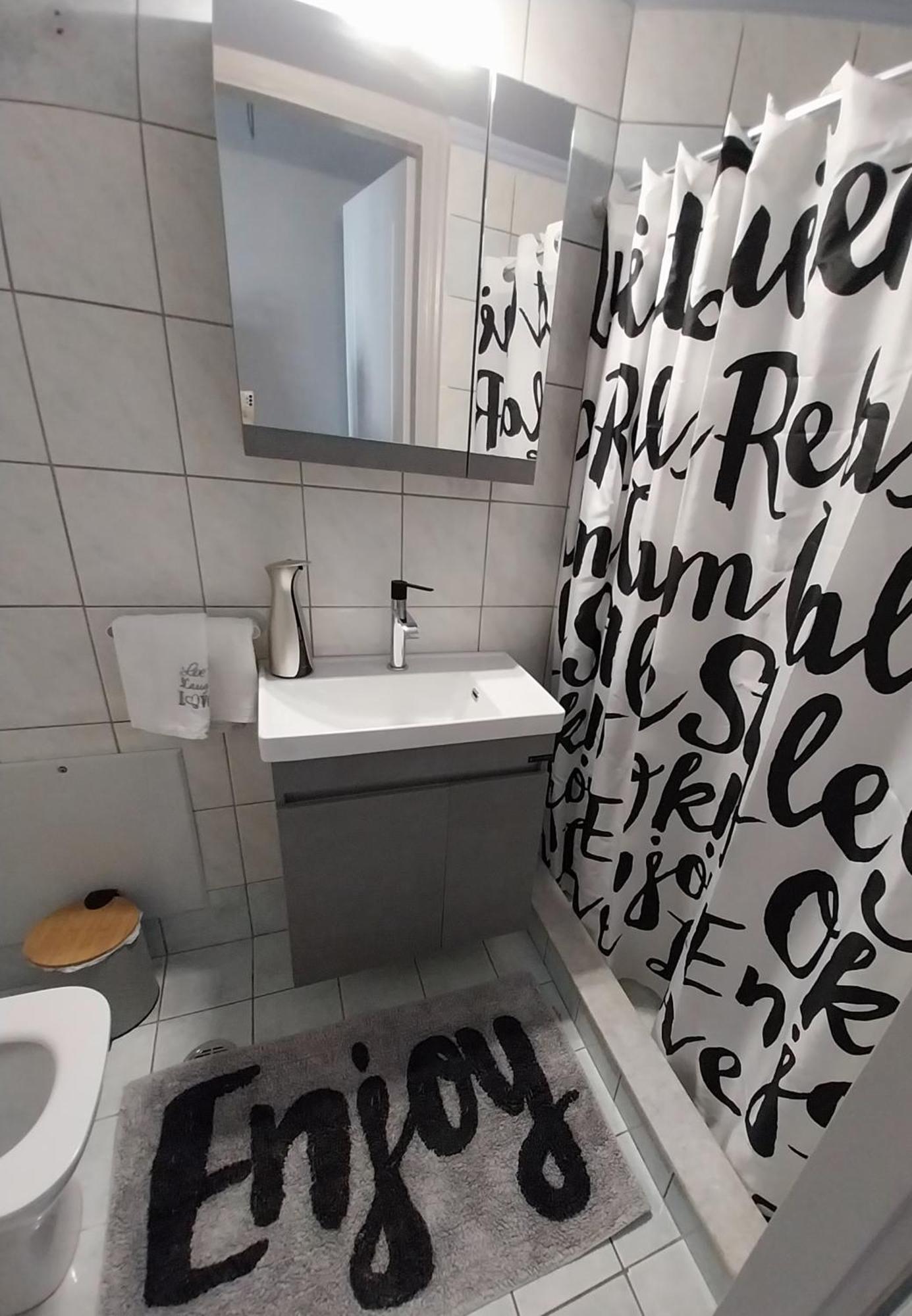 Apartment Sweet